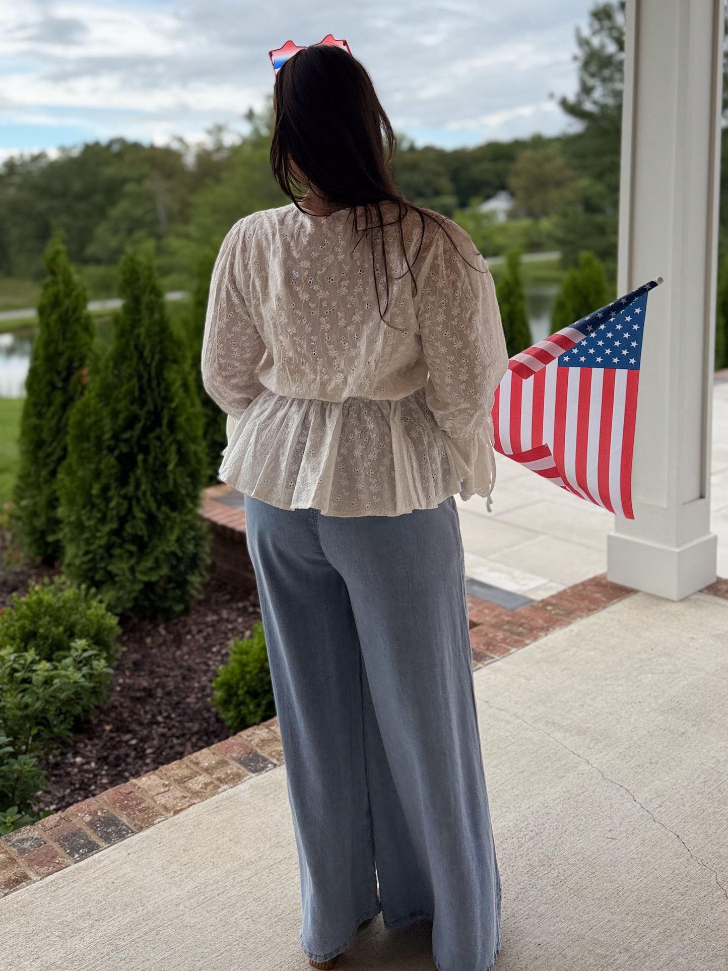 Easy Flow Wide-Leg Jeans