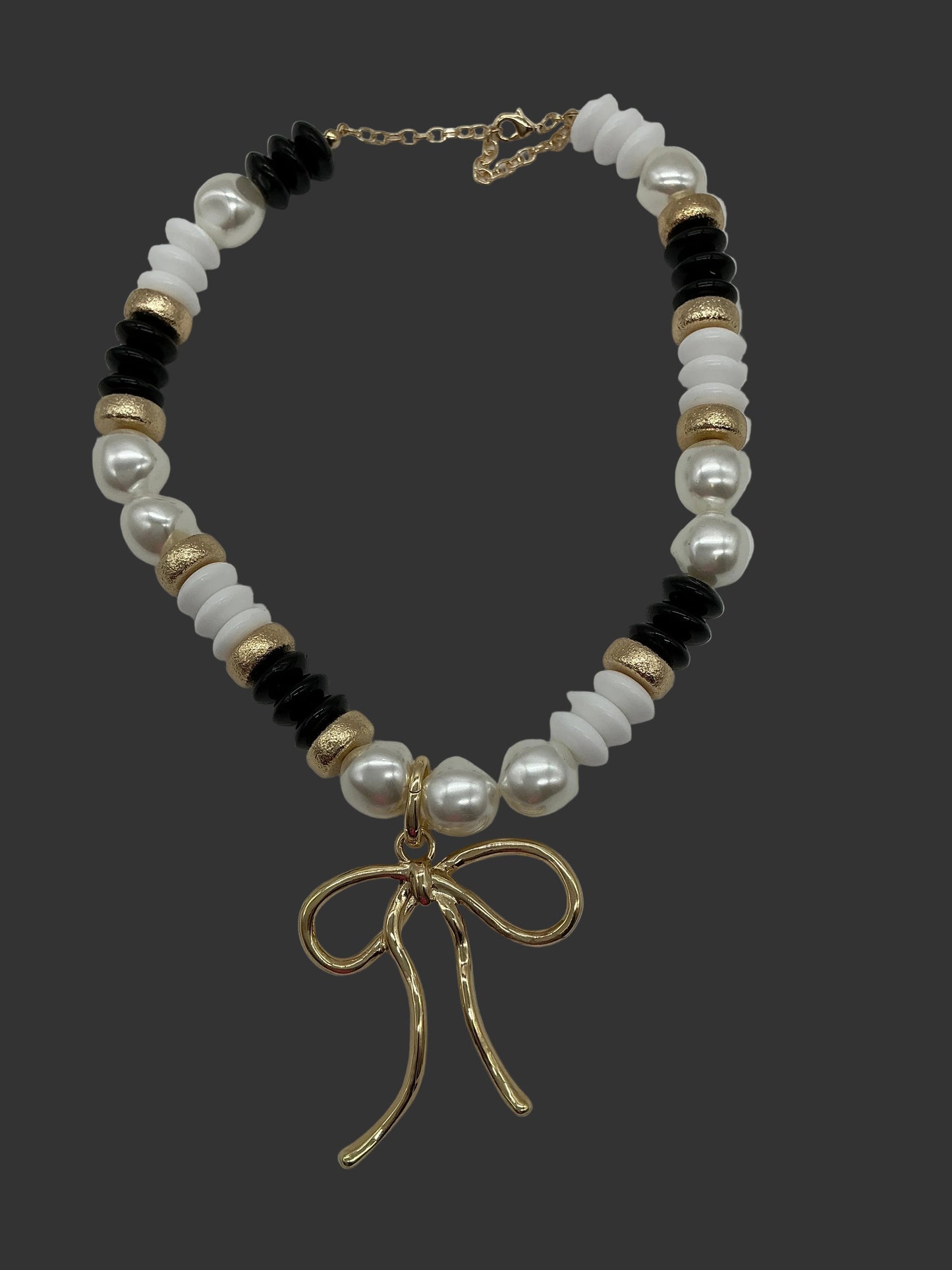 BLACK/GOLD/WHITE/PEARL BOW CHARM NECKLACE
