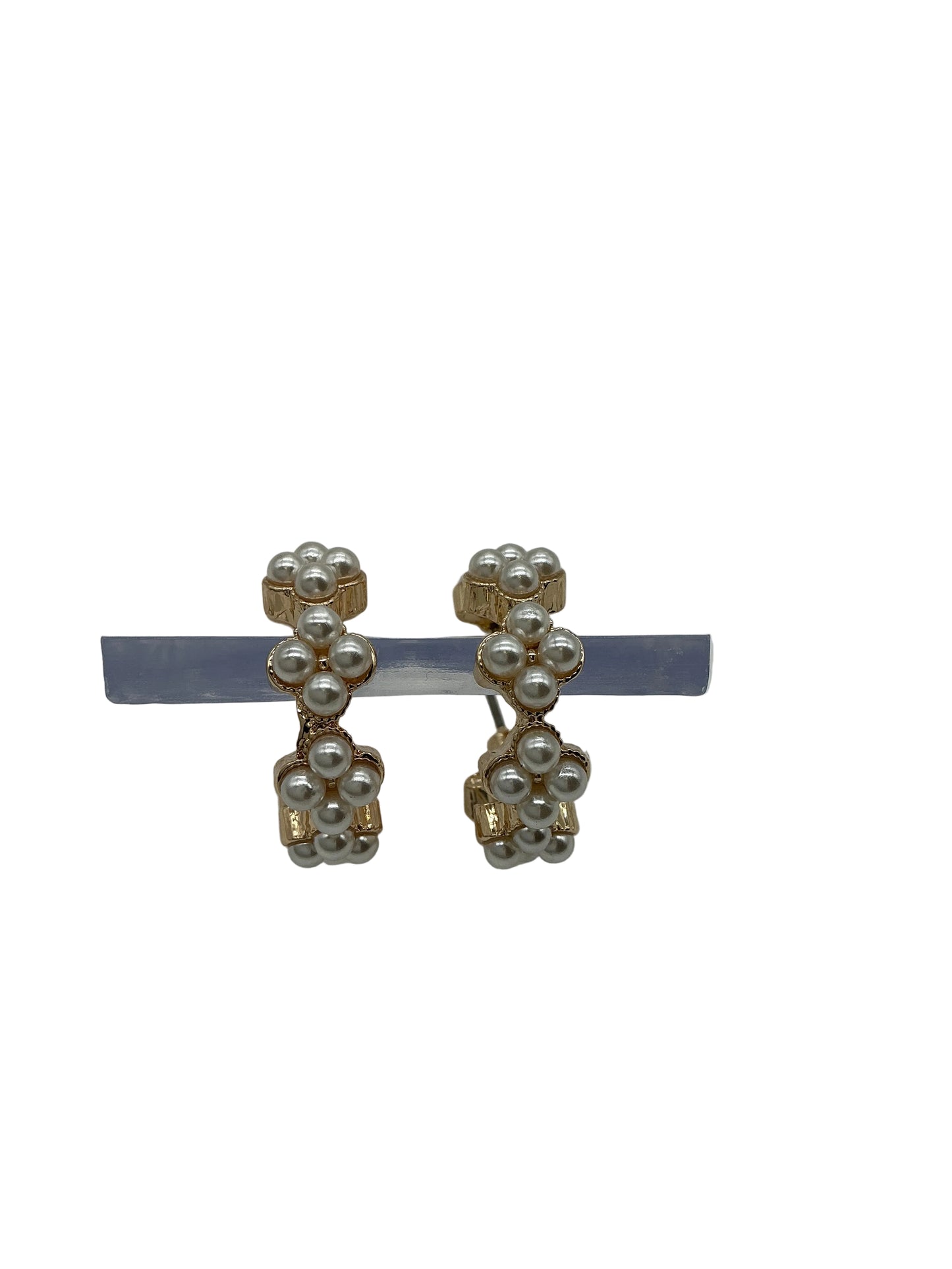 GOLD CLOVER HOOP EAR(8121265