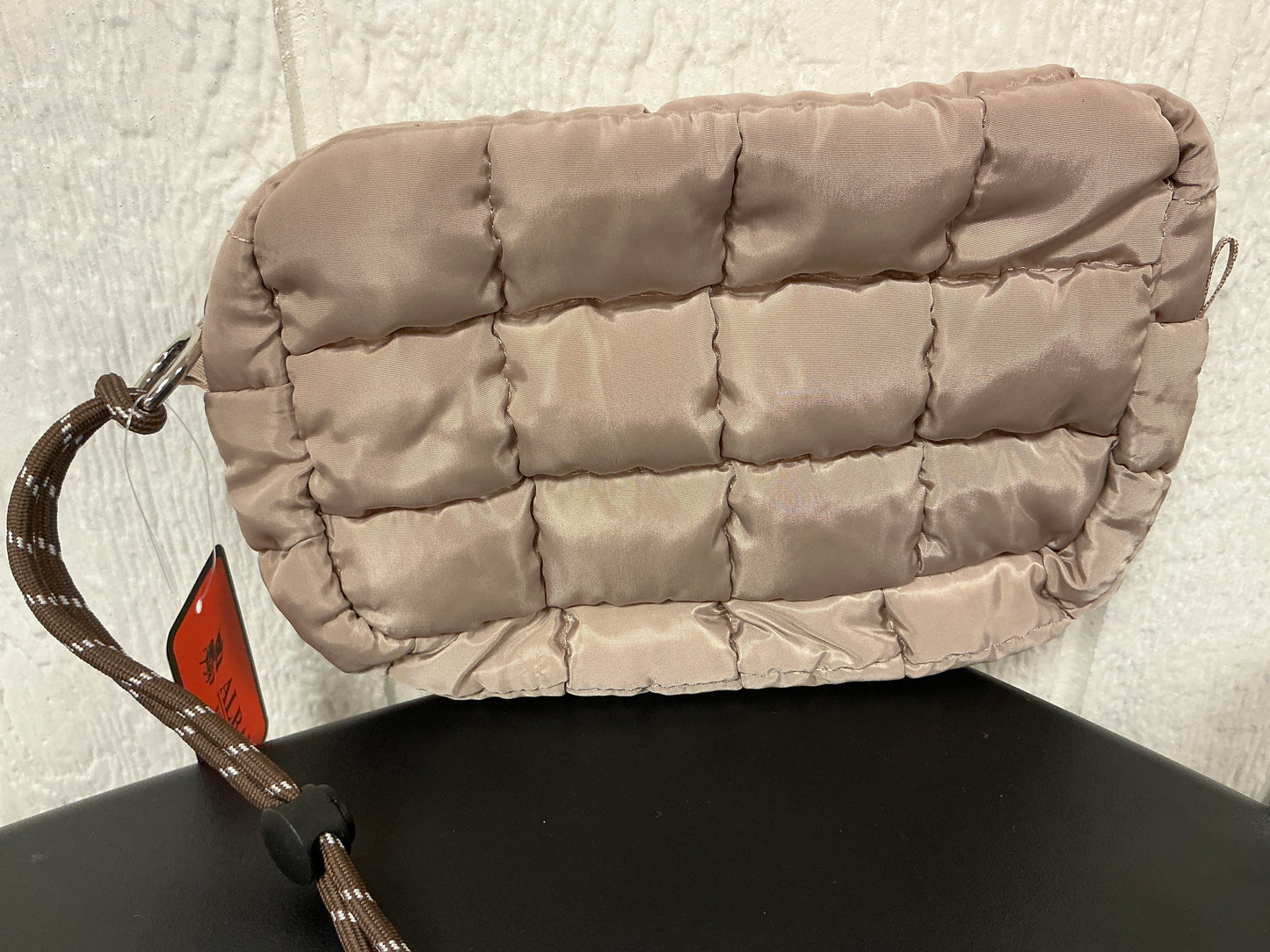 QUILTED PUFFER CLUTCH/POUCH