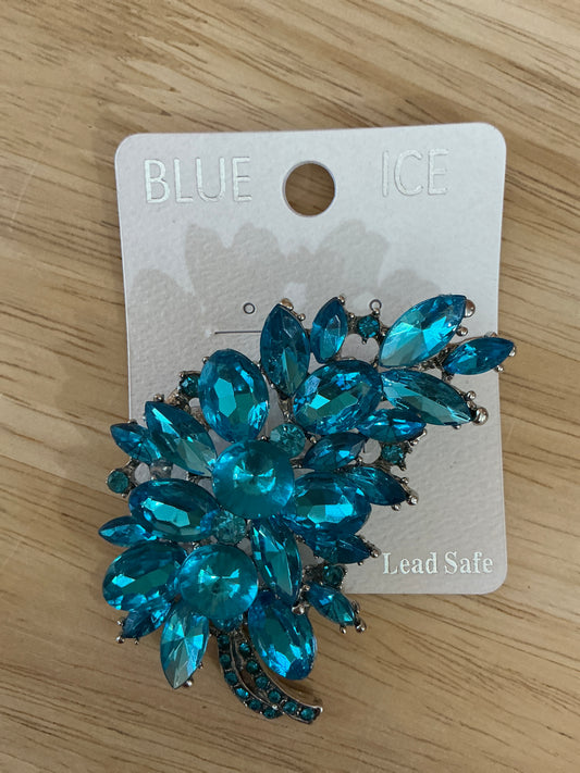 GLASS CRYSTAL LEAF BROOCH