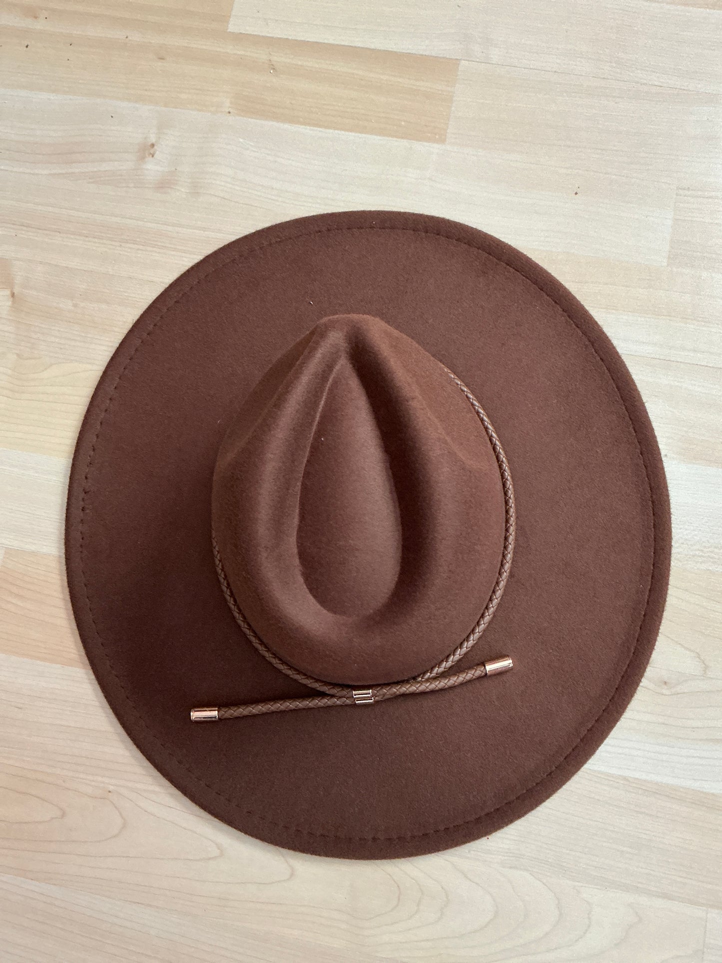 HAT BROWN