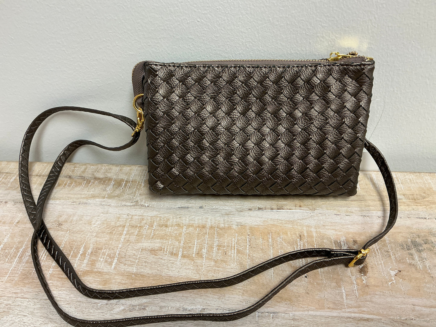 KATHY WOVEN CLUTCH