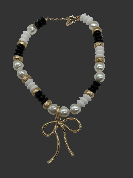BLACK/GOLD/WHITE/PEARL BOW CHARM NECKLACE