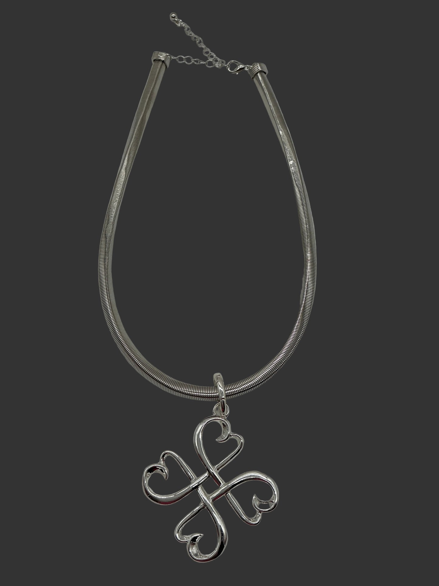 SILVER CHOKER WITH SILVER HEART CHARM