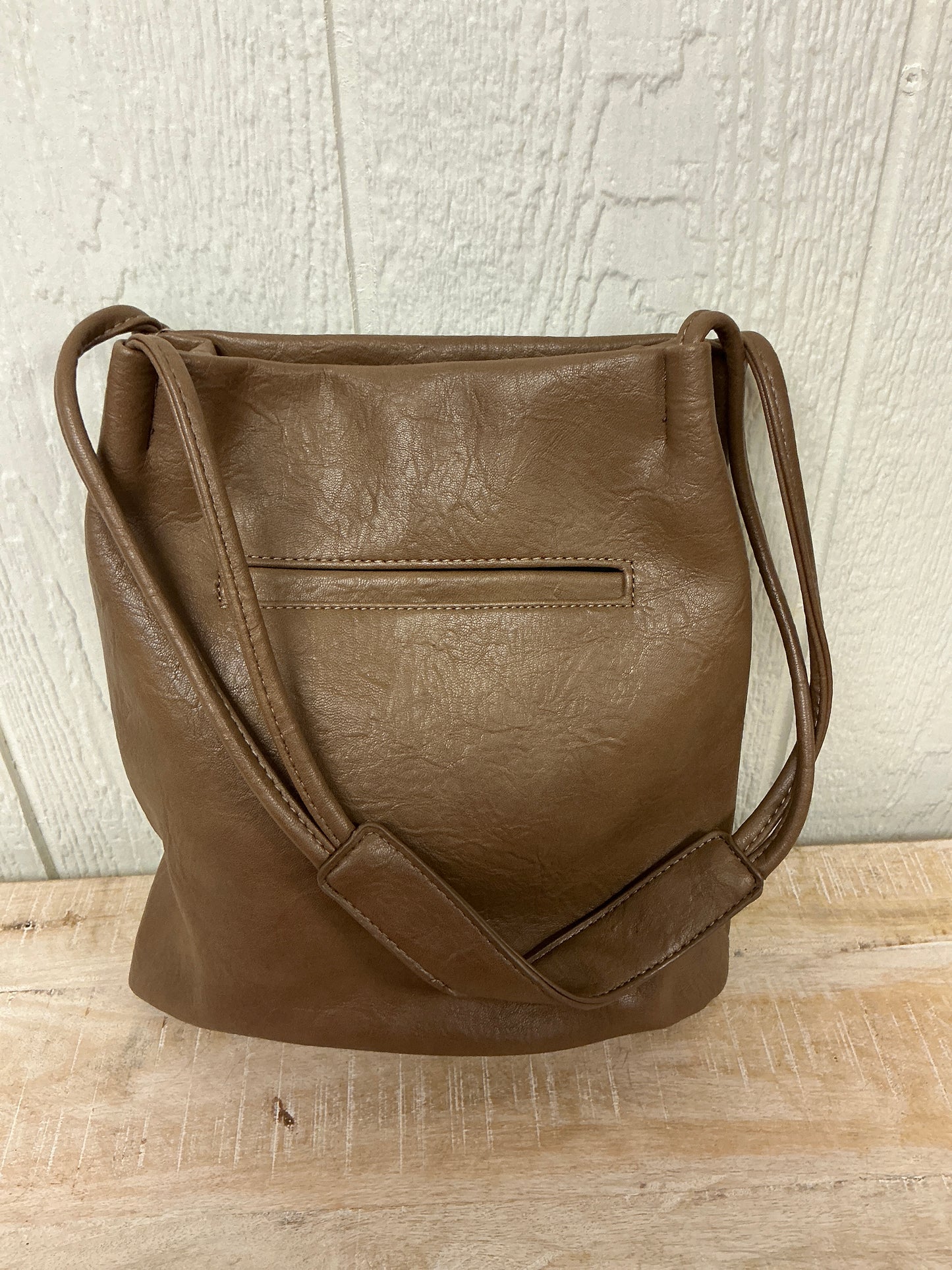 SHOULDER HANDBAG