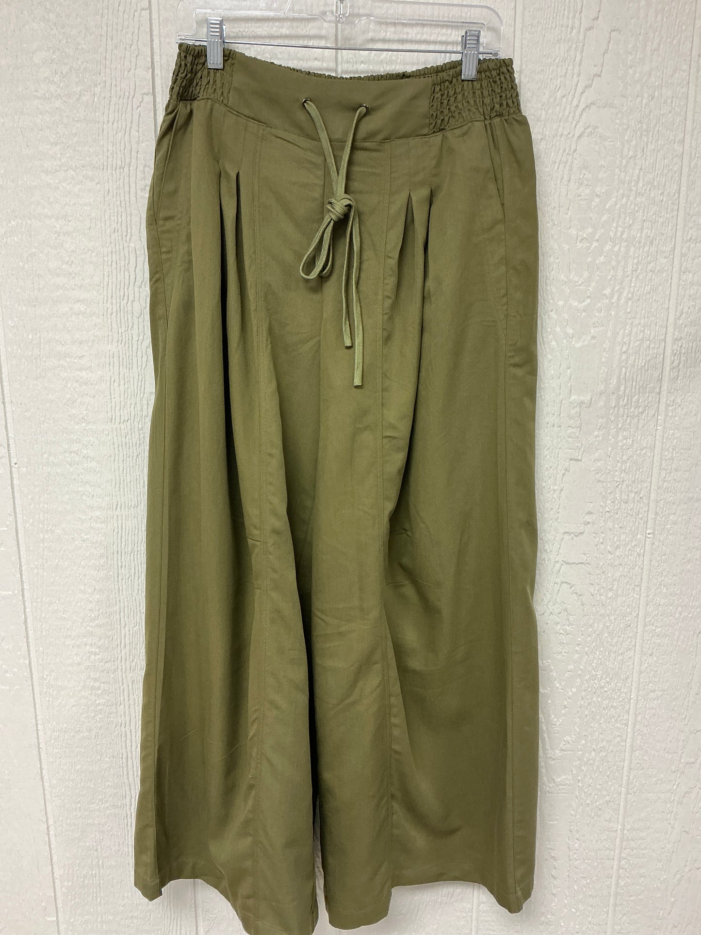 PLEATED SIDE SMOCK WIDE LEG PANT