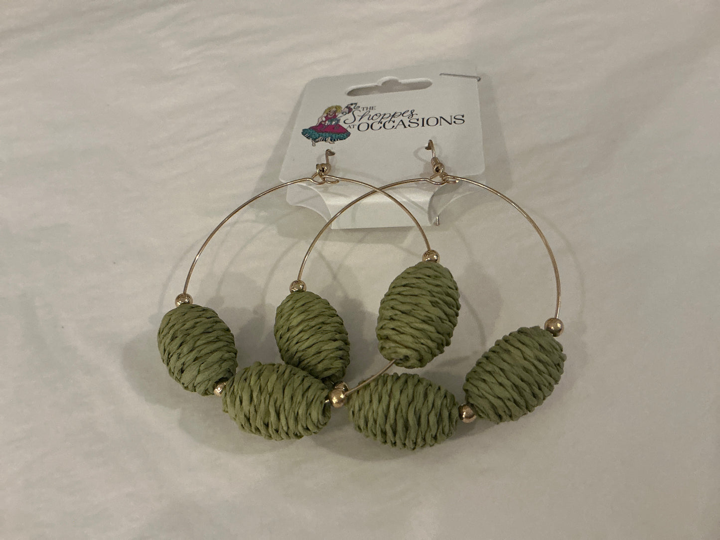 LARGE WIRE HOOP EARRING