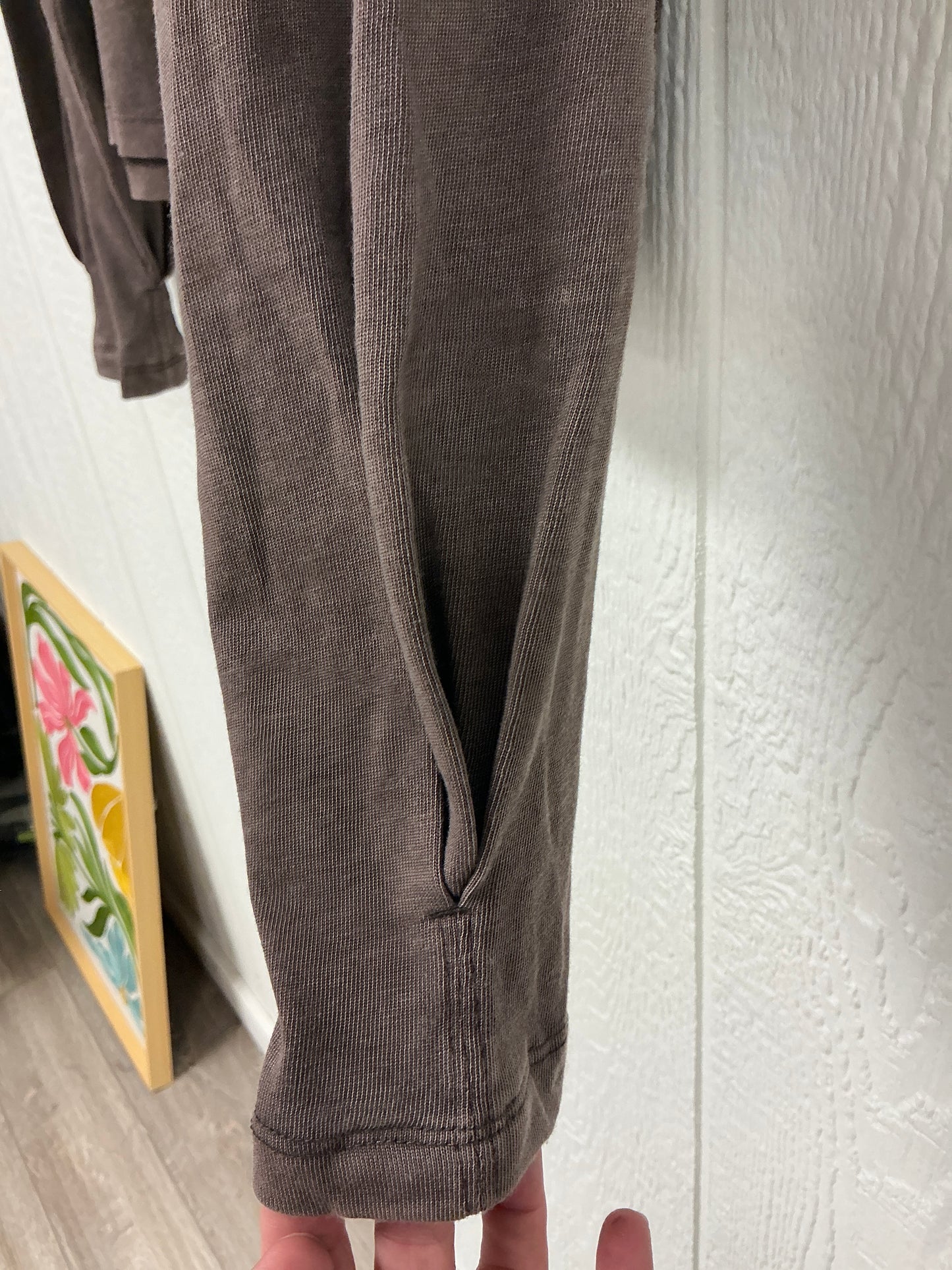 EXPRESSO PLEAT CUFF TOP