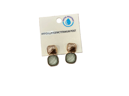 DUBL METAL/STONE EARRING(08694