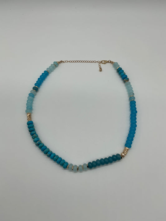 STONE NECKLACE WITH GOLD ACCENTS